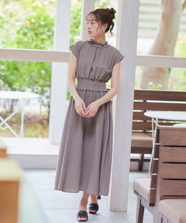 Tiaclasse 【洗える】麻調シャーリングハイネックワンピース モカ