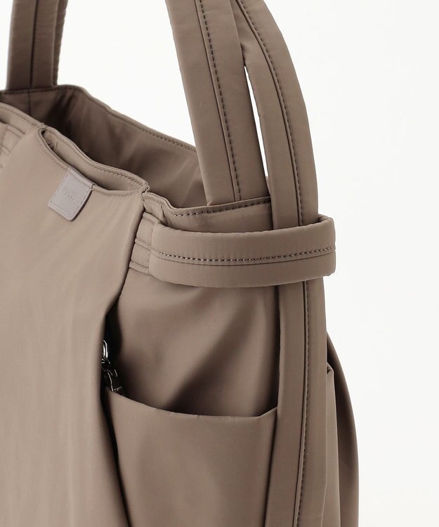 Y'SACCS 【ナイロンタフタ】トラベルショルダーリュック mini ベージュ系その他