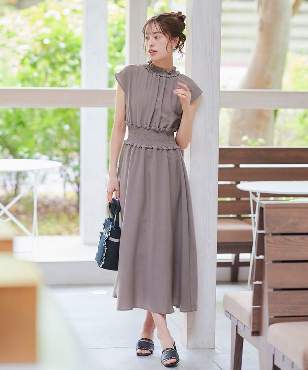 Tiaclasse 【洗える】麻調シャーリングハイネックワンピース モカ
