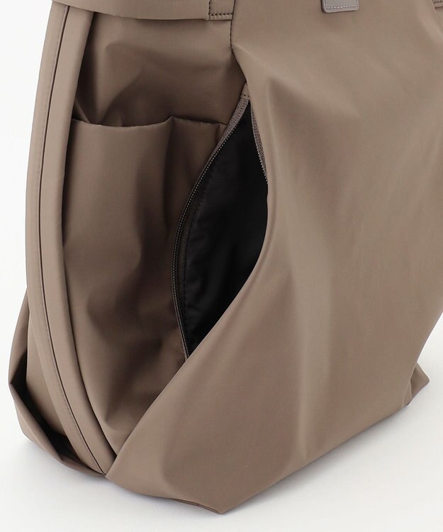 Y'SACCS 【ナイロンタフタ】トラベルショルダーリュック mini ベージュ系その他