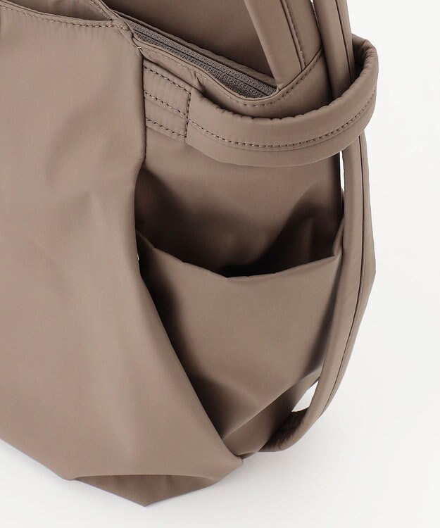 Y'SACCS 【ナイロンタフタ】トラベルショルダーリュック mini ベージュ系その他