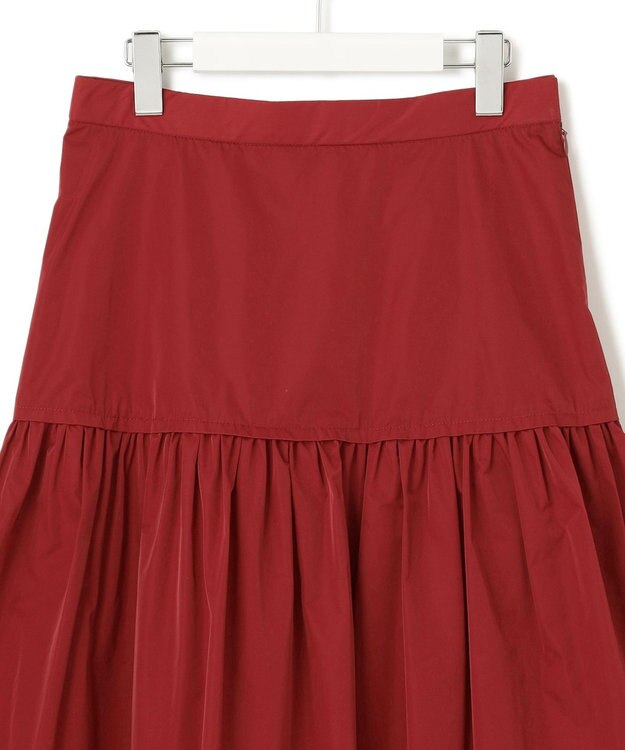 23区 メモリータフタ ティアード スカート レッド系