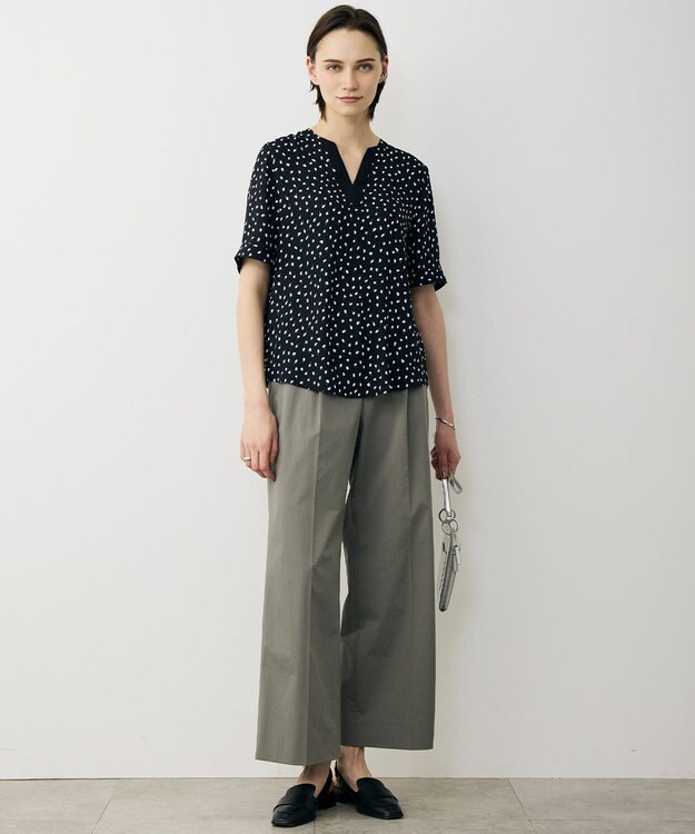 ICB 【先行予約】BackSatinAmunzen 5分袖Vネック配色ブラウス ブラック×ミックスモチーフドット