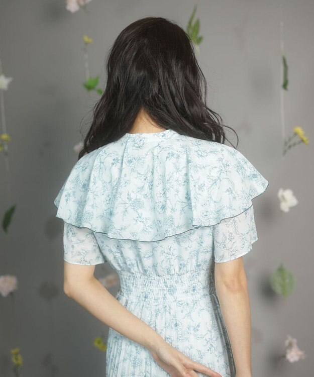 Green Parks ｄａｚｚｌｉｎ　フレンチスリーブ花柄ワンピース Green