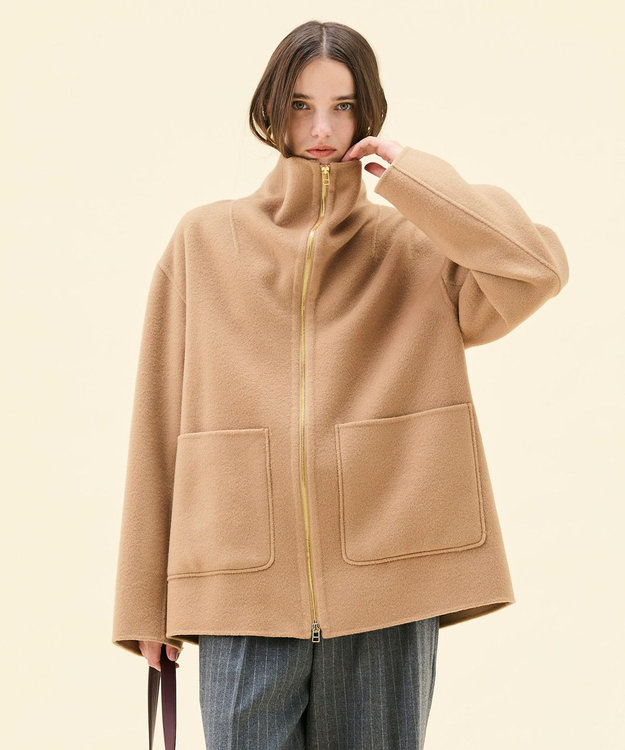 アドーア 美品 ノーカラー ウールショートコート キャメル 羽織り ジャケット アドーア 美品 ノーカラー ウールショートコート キャメル 羽織り