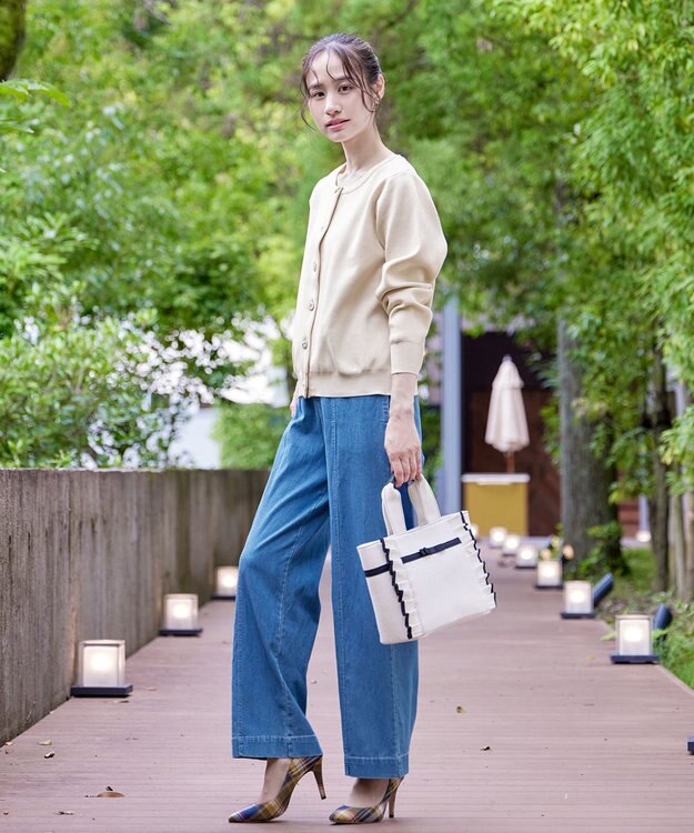 Tiaclasse L 【洗える】中空糸ビジューボタンカーディガン アイボリー