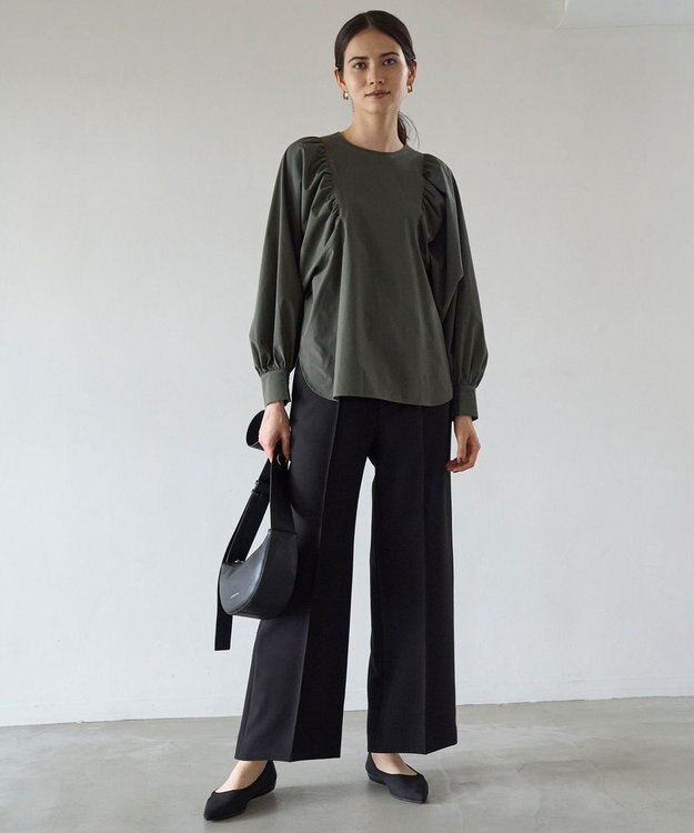 UNFILO 【撥水/軽量/ストレッチ】MOVE TEX ボリュームスリーブブラウス カーキ