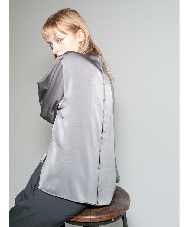 Te chichi ドレープネックブラウス《2025Autumn catalog vol.2 item》 グレー