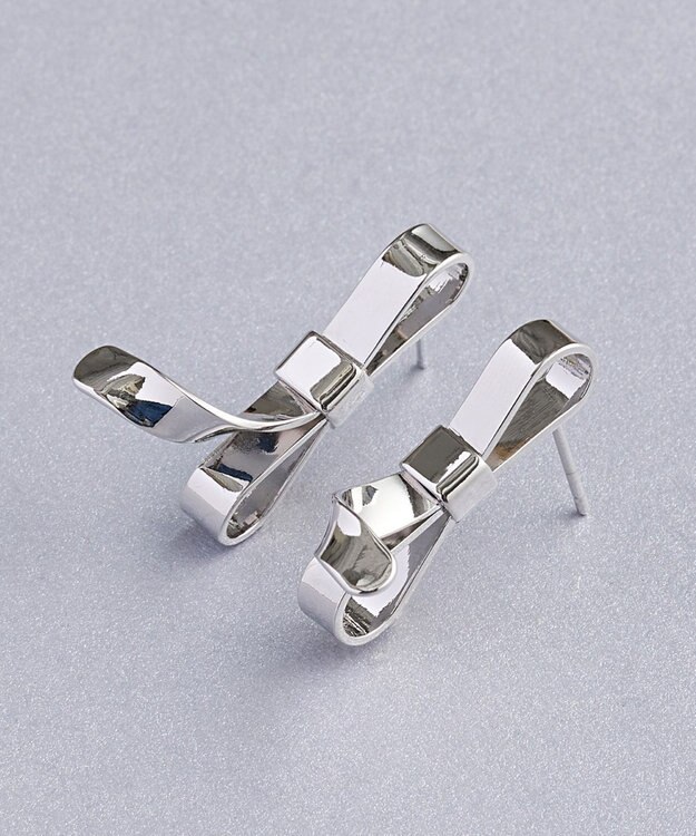 Phoebe ニュアンスリボンピアス　シルバー シルバー