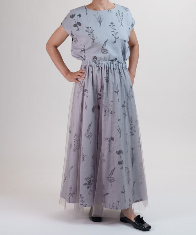 muuc 【植物の影絵プリント】チュールレイヤースカート ライトグレー