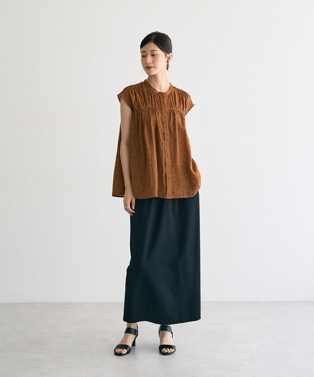 YECCA VECCA ドット柄ギャザーブラウス Camel