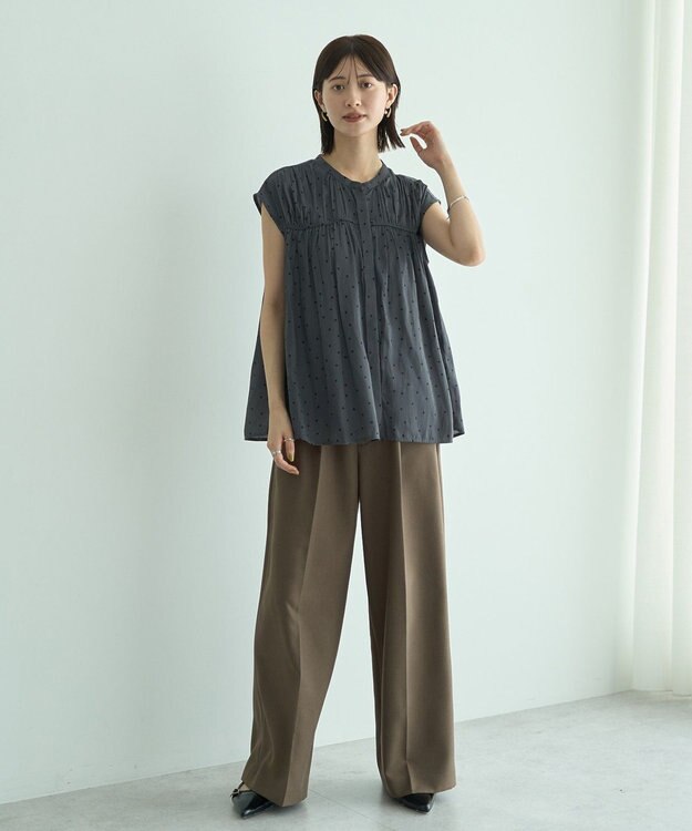 YECCA VECCA ドット柄ギャザーブラウス Camel