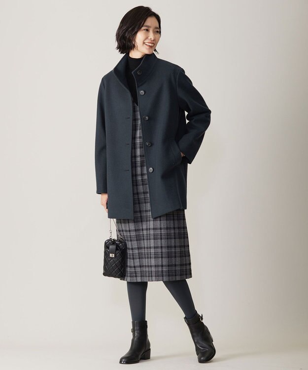 J.PRESS LADIES キルティング スマホポシェット ブラック系