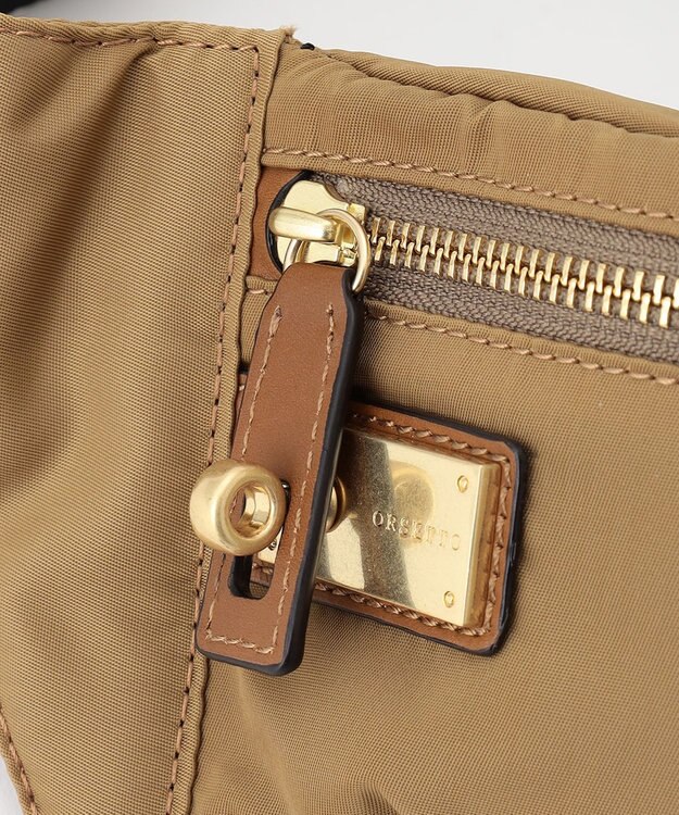 23区 ORSETTO ナイロンツイル ボディ バッグ キャメル系