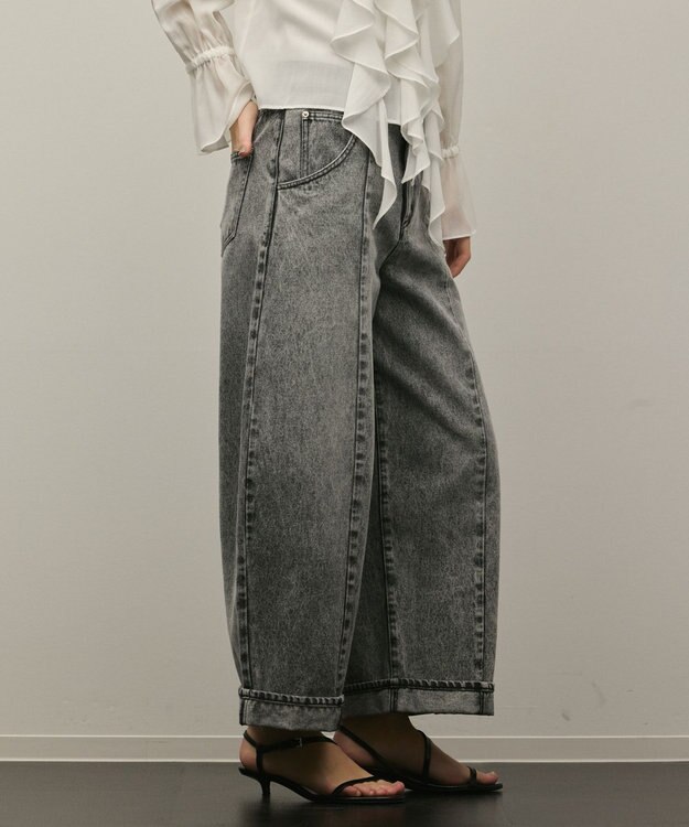 GRACE CONTINENTAL クロップトバレルパンツ ブラック