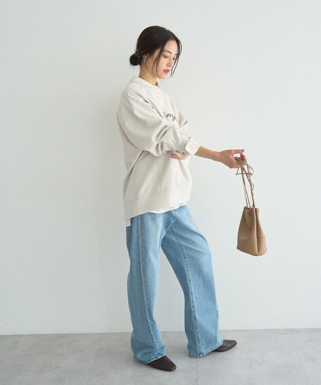 YECCA VECCA 起毛ロゴプルオーバー Ivory