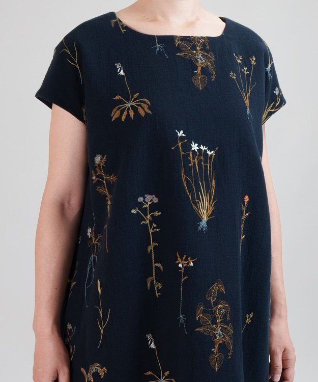 muuc ボタニカル刺繍のワンピースドレス ネイビー