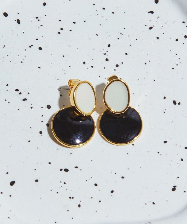 Tiaclasse 2トーンピアス オフホワイト×ブラック