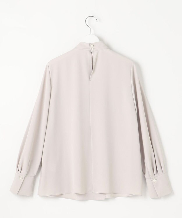 自由区 【洗える】ライトサテン ブラウス ライトグレー系