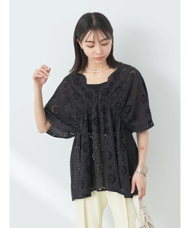 earth music&ecology コットンレースＶネックブラウス Off White