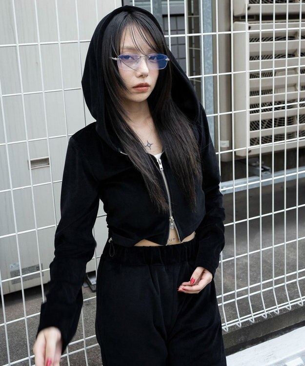 WEGO ベロアショートZIPパーカー ブラック