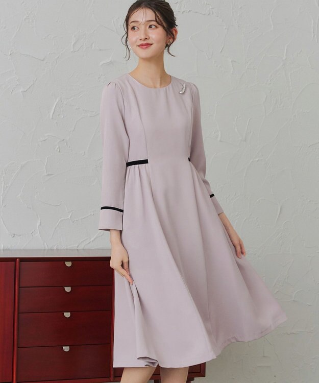 Tiaclasse 【安田美沙子さん着用・新色追加・洗える】ベロアラインフレアワンピース ラベンダーグレー