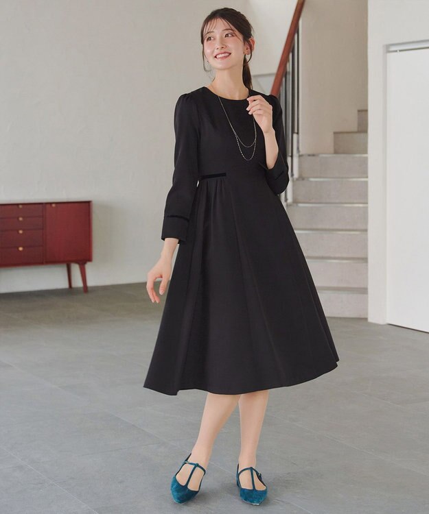 Tiaclasse 【安田美沙子さん着用・新色追加・洗える】ベロアラインフレアワンピース ラベンダーグレー