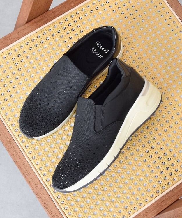 Bridget Birkin 【Round About】ラインストーンアクセントスリッポンスニーカー ブラック
