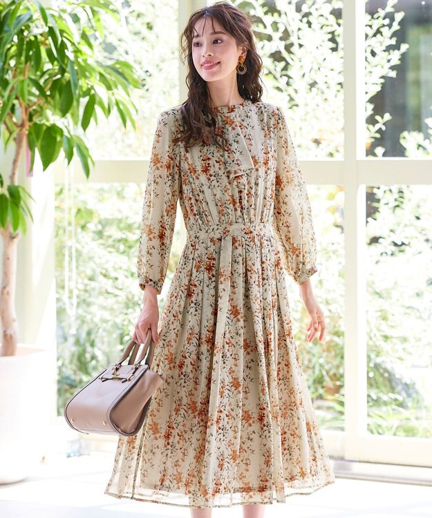 Tiaclasse L 【新色追加・洗える】花柄フリルドレープワンピース アイボリー