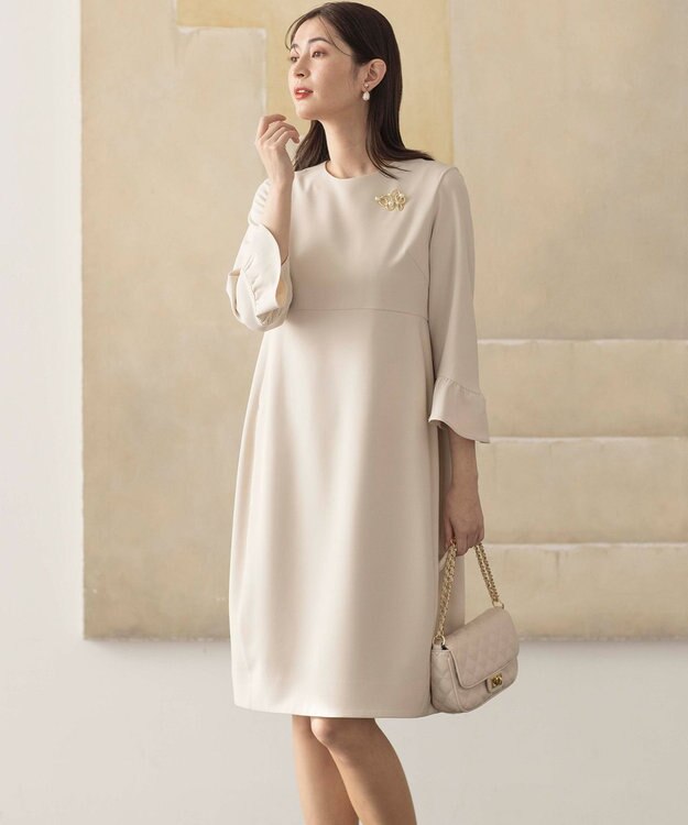 組曲 【KUMIKYOKU NAVY】コンフォータブルドレープフリル ワンピース アイボリー系