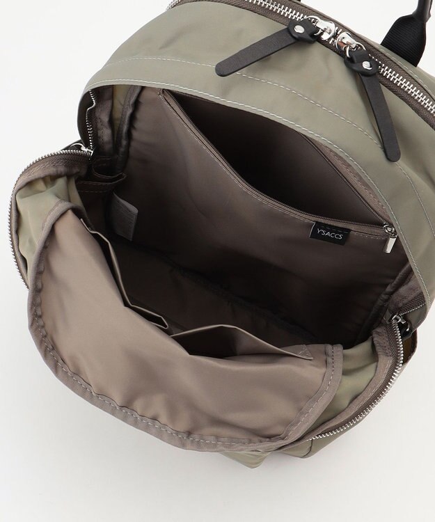 Y'SACCS フロントポケットベーシックリュック グレージュ