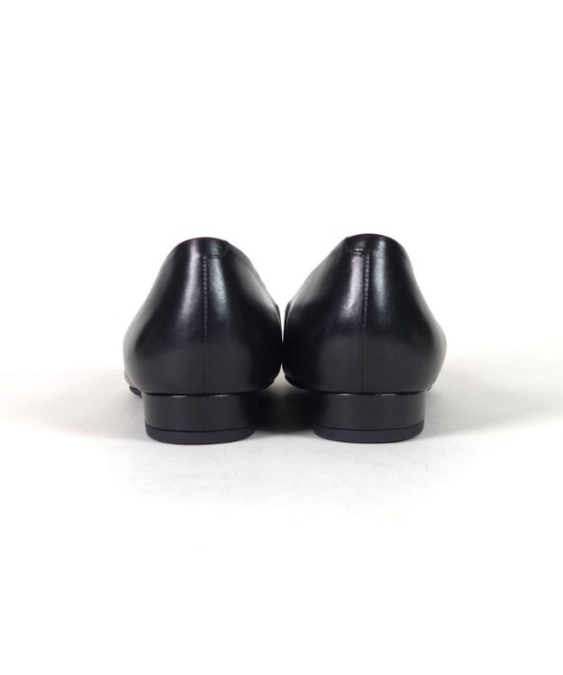 Dominic3 センターギャザー ポインテッドソフトカッター ブラック