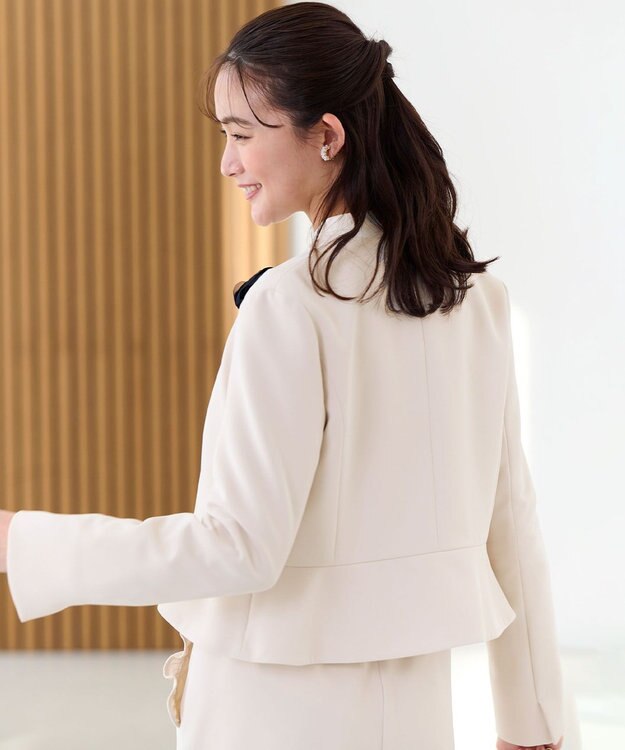 組曲 L 【WEB限定・KUMIKYOKU NAVY】コンフォータブルドレープ ノーカラージャケット サンドベージュ系