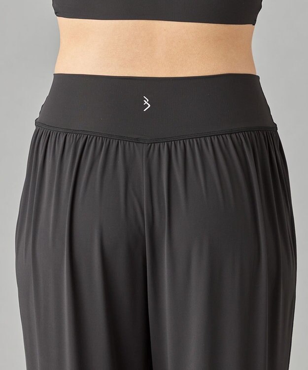 Chacott ZEN ジョガーパンツ ブラック