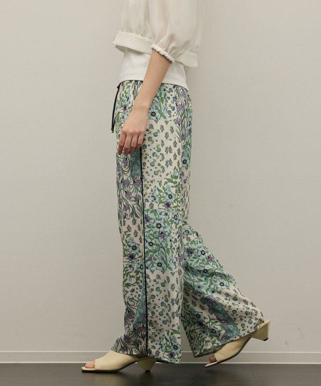 GRACE CONTINENTAL プリントイージーパンツ グリーン