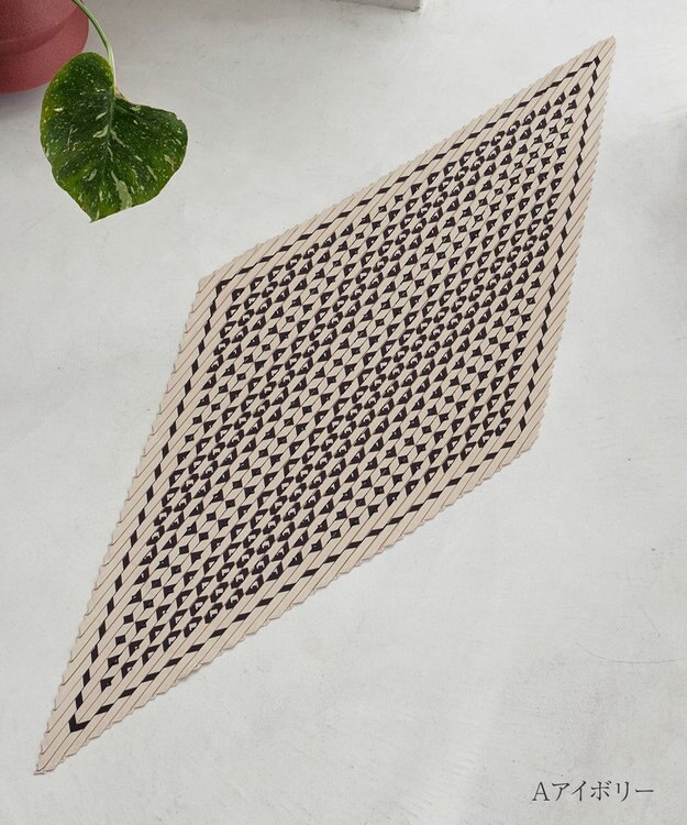 Tiaclasse 【選べる柄タイプ】プリーツスカーフ Aアイボリー