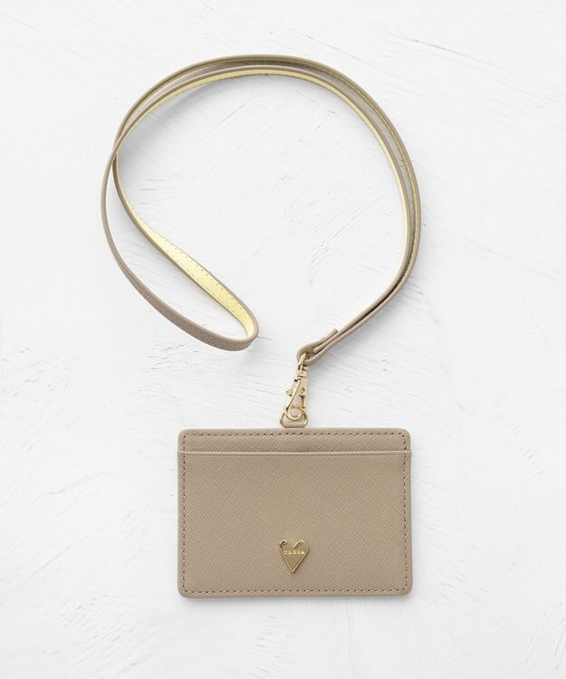 TOCCA PIECE OF LOVE IDHOLDER IDホルダー ベージュ系