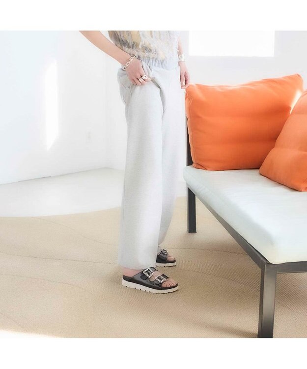 MODE ET JACOMO <carino>厚底ビジューバックルサンダル ブラック