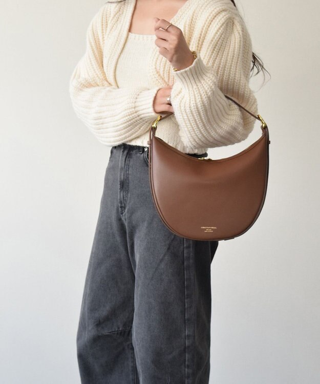 INTER-CHAUSSURES 【CHRISTIAN VILLA】ミディアムサイズレザーホーボーバッグ ブラウン