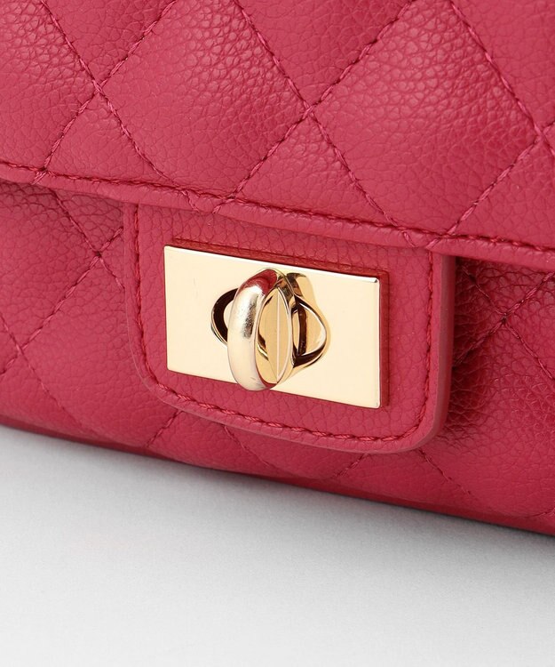 組曲 キルティングショルダーバッグ ラズベリー系