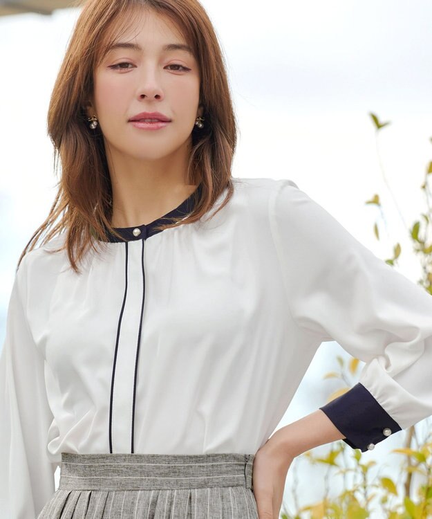 Tiaclasse イージーケア配色スタンドカラーブラウス オフホワイト