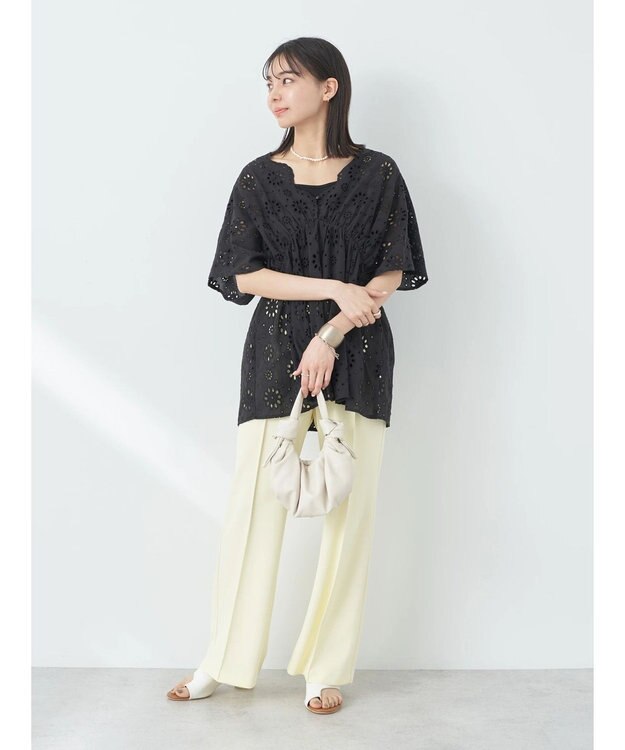 earth music&ecology コットンレースＶネックブラウス Off White