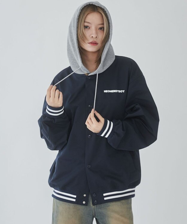 WEGO 【ユニセックス着用ITEM】グラフィックフードスタジャン ネイビー