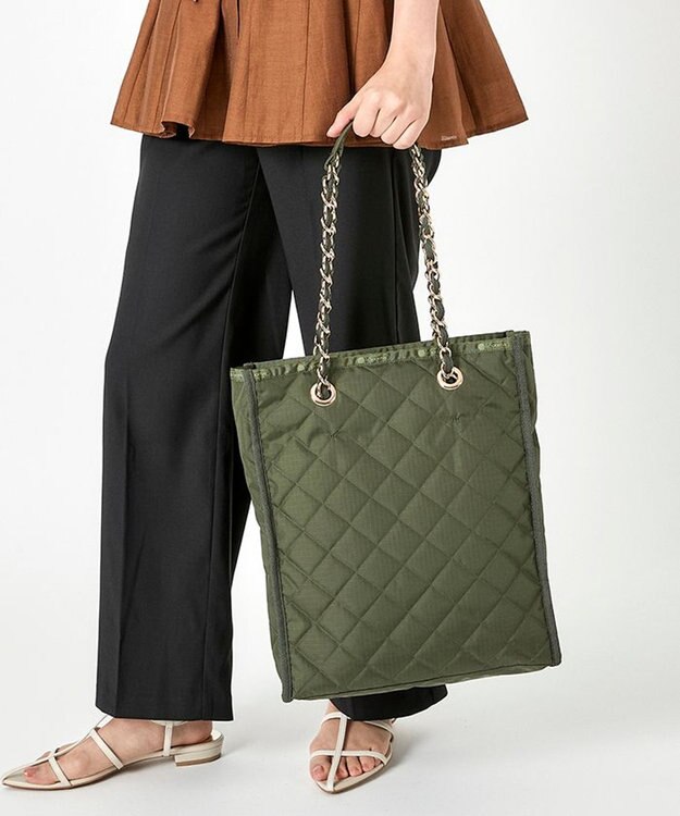 LeSportsac CHAIN N/S TOTE/ダークオリーブチェーンキルト ダークオリーブチェーンキルト