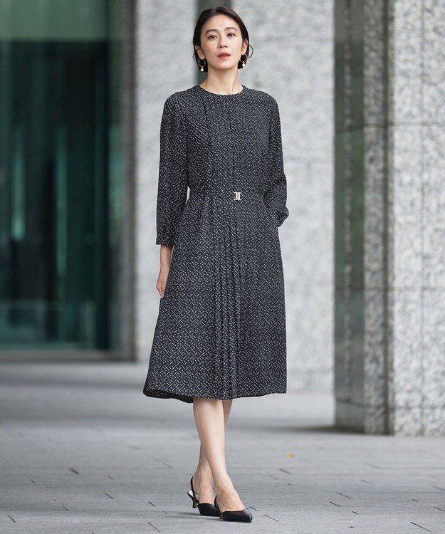 自由区 L 【19号サイズまで展開】ライトサテン ワンピース ブラック×ベージュ