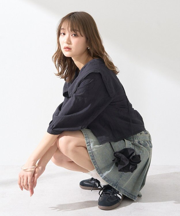 earth music&ecology ビッグカラー刺繍ブラウス Black