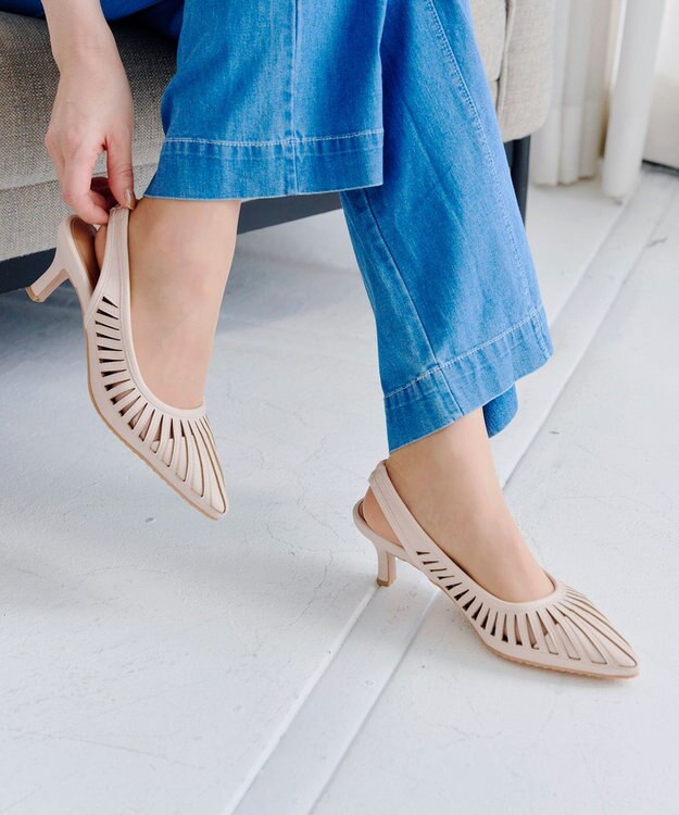 Tiaclasse 【小倉優子さん着用・フラット&ヒール2TYPE】ケージデザインシアーパンプス ヒール：アイボリー