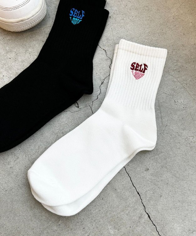 WEGO ハートロゴ刺繍ソックス ホワイト