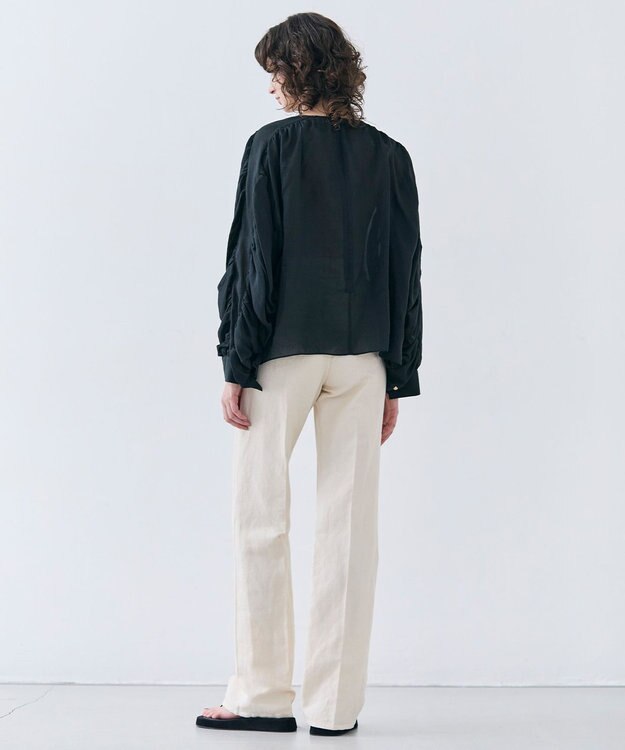 BEIGE， 【洗える】PAULINE / タックギャザーリネンボリュームブラウス Black