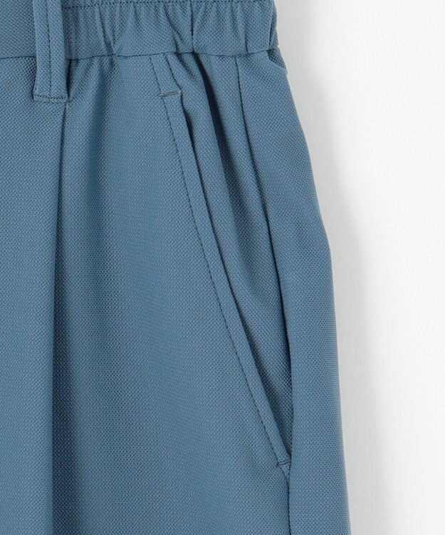 23区GOLF 【MEN】機能に優れた新素材「AIR TOOL」ワンタックショートパンツ サックスブルー系